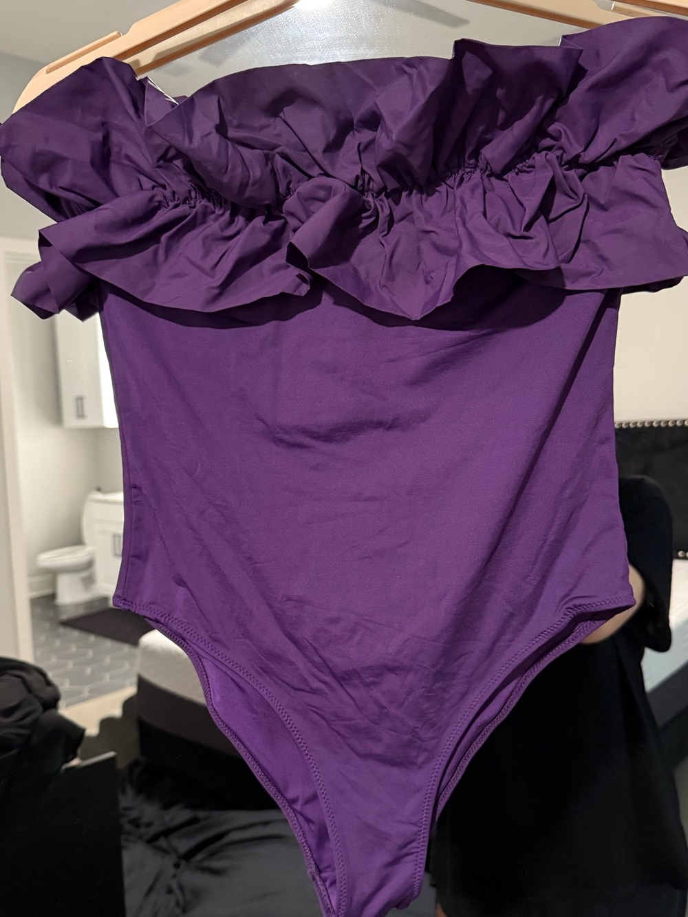 Zara: Purple Ruffle Strapless One-Piece Swimsuit - Picture 3 of 8
